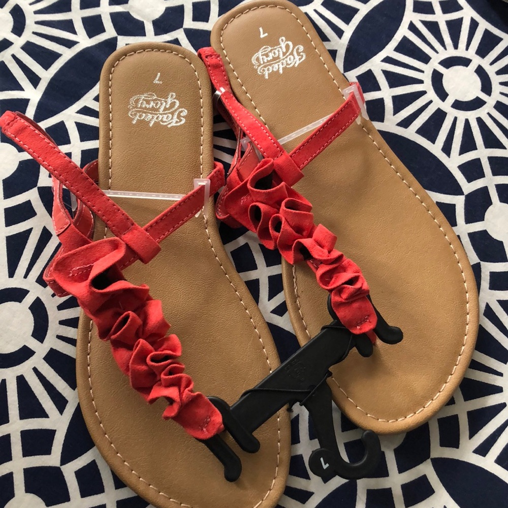 PINK/CORAL SUMMER SANDALS!